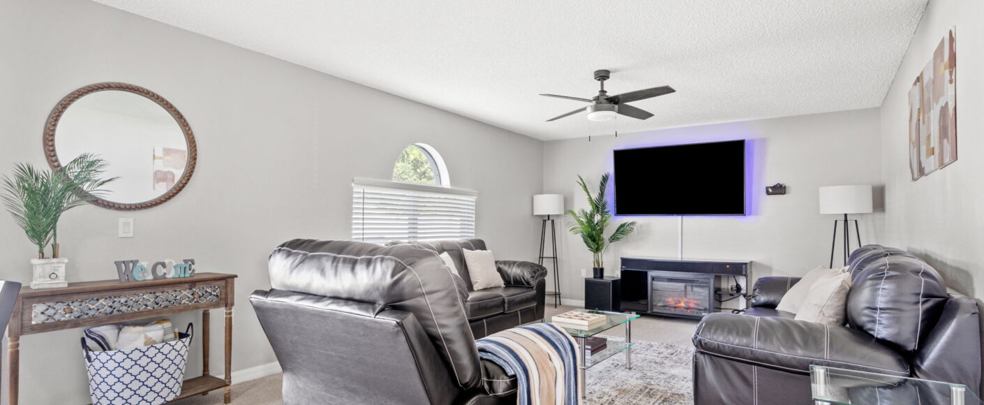 vacation rental furniture